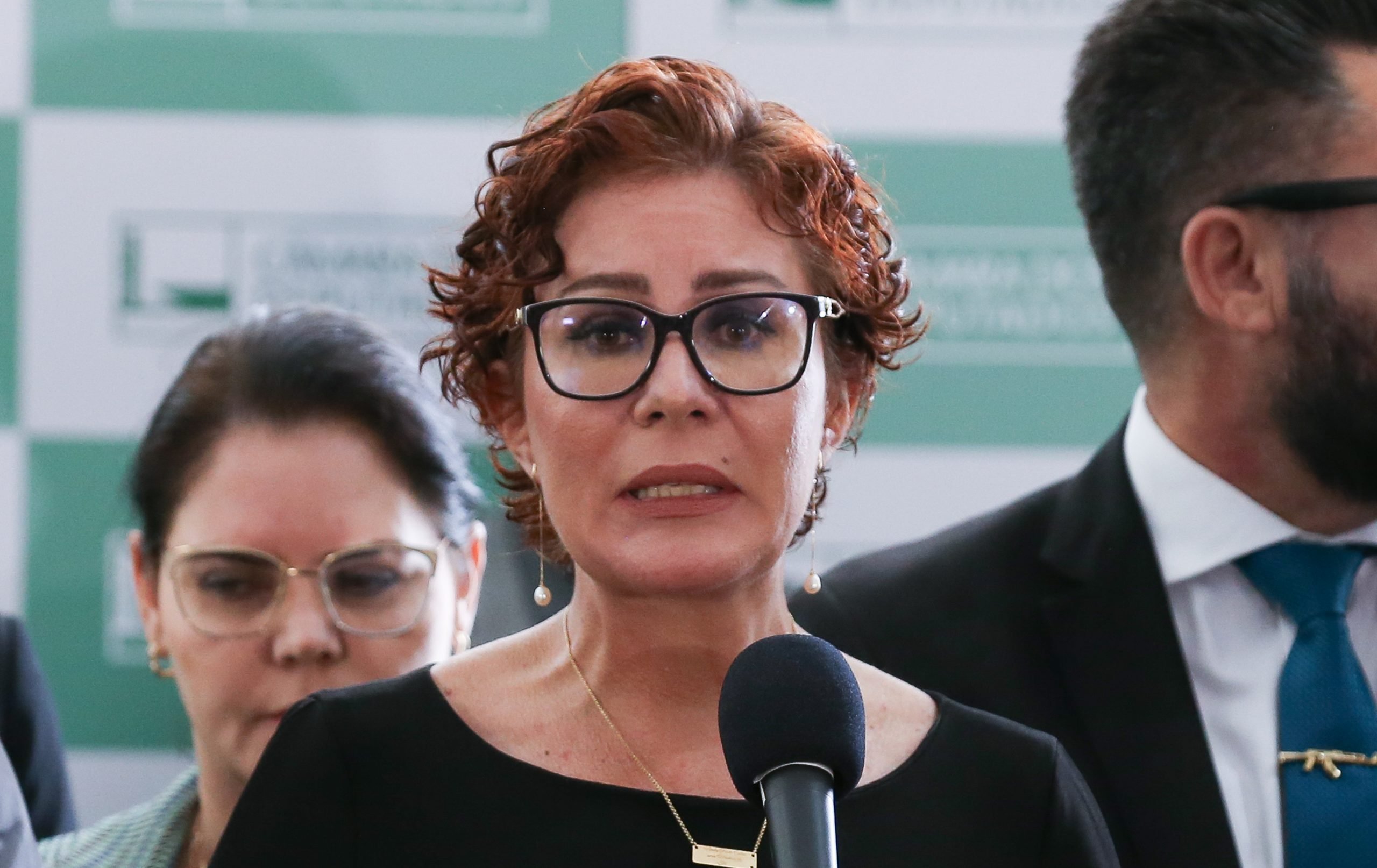 Deputada Carla Zambelli é presa na Itália, diz Ministério da Justiça