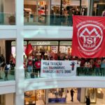 MTST realiza protesto no Shopping Leblon pela taxação dos super-ricos
