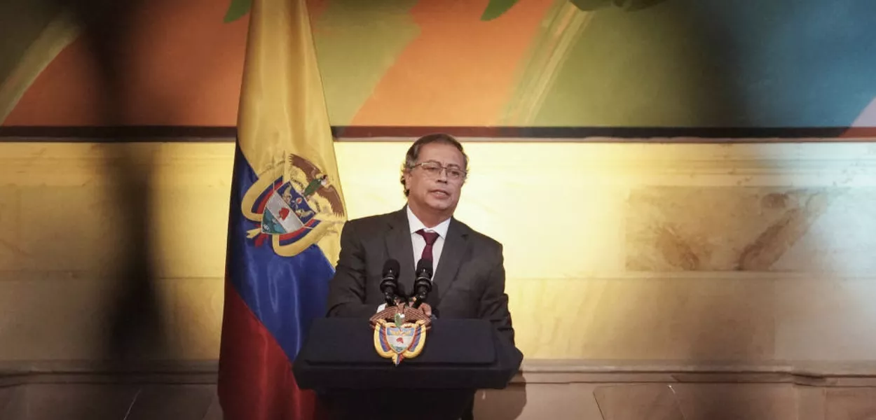 Este é o caminho: Petro pede união de toda a América Latina contra agressão dos EUA à Venezuela