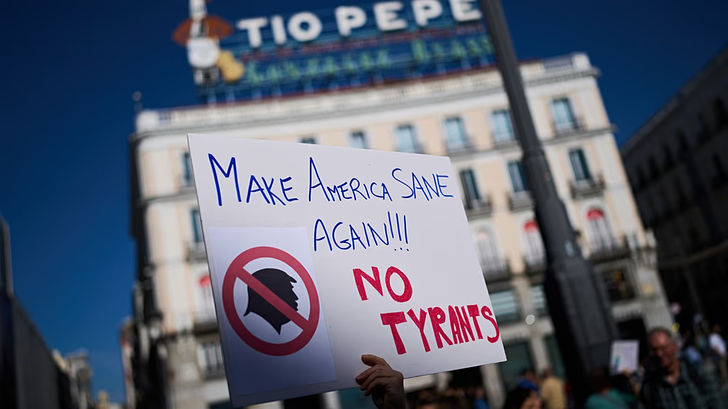 Protestos “No Kings” contra Trump realizados em toda a Europa em solidariedade com os EUA