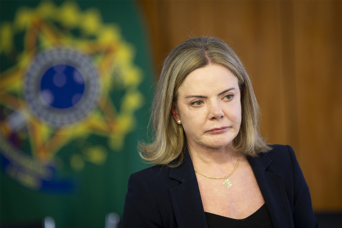 Gleisi comenta o “presente de Natal” de Tarcísio e Derrite e alerta: decisão é um salvo-conduto às facções criminosas