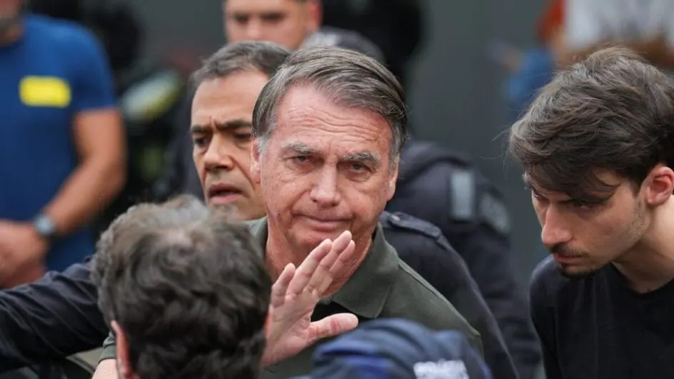 Moraes diz que pedido por avaliação médica sobre Bolsonaro na Papuda “não é pertinente”