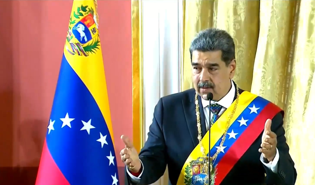 Maduro convoca “protesto global” contra bloqueio naval de Trump