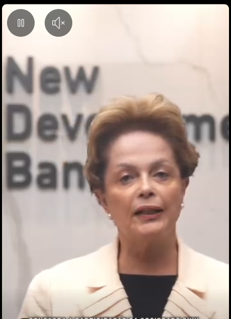 Na primeira Cúpula Popular do BRICS, vimos a história acontecer. Pela primeira vez, movimentos populares, sindicatos, universidades e organizações da sociedade civil têm um canal permanente de diálogo com os governos do BRICS, uma conquista marcada na Declaração de Kazan, em 2024.