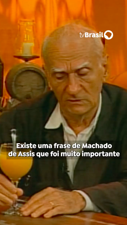 Ariano Suassuna citando Machado de Assis sobre Brasil oficial e o real