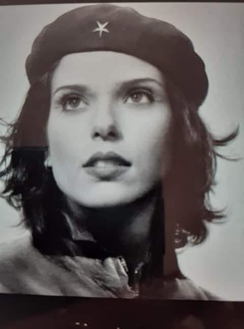 Enalteço nela a figura da mulher revolucionária e corajosa.