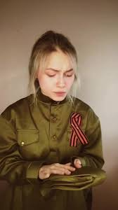 Sasha Kapustina, também conhecida como Kvashenaya!