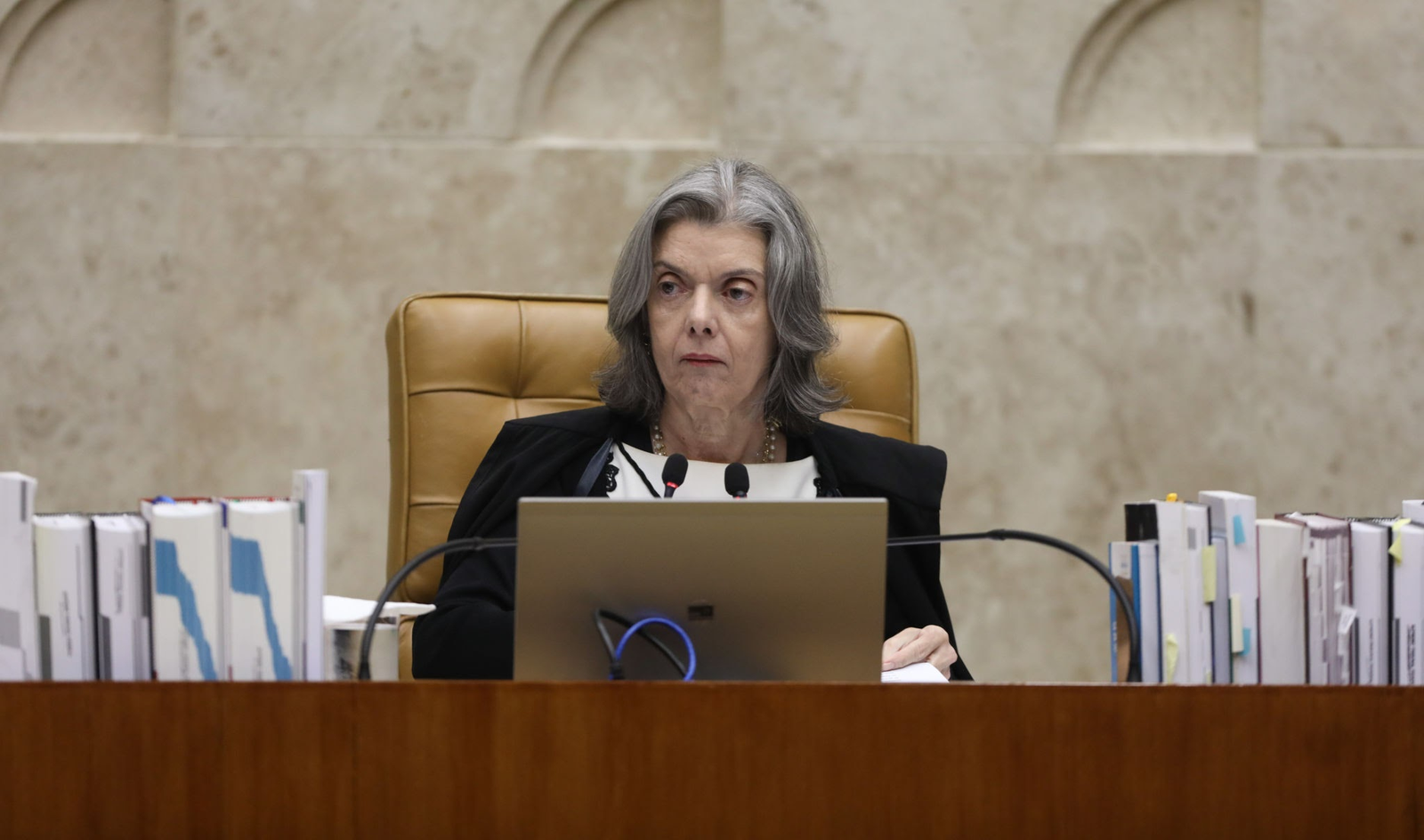 ‘Me sinto envergonhada, o STF provocou um mal-estar cívico em todos os cidadãos’ – Cármen Lúcia
