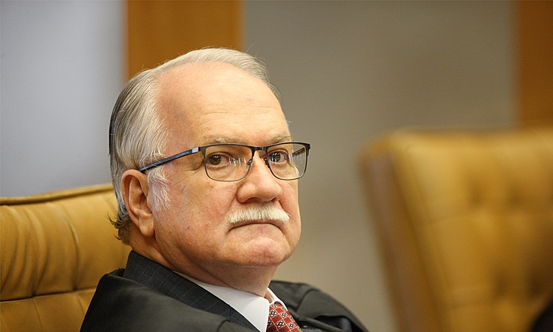 Em meio à crise, Fachin cancela sessão do STF pela primeira vez desde a redemocratização