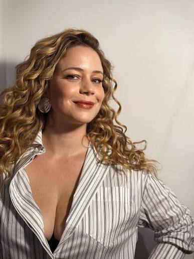 Atriz Leandra Leal convoca população e fãs a convencerem mais pessoas a irem votar em Lula